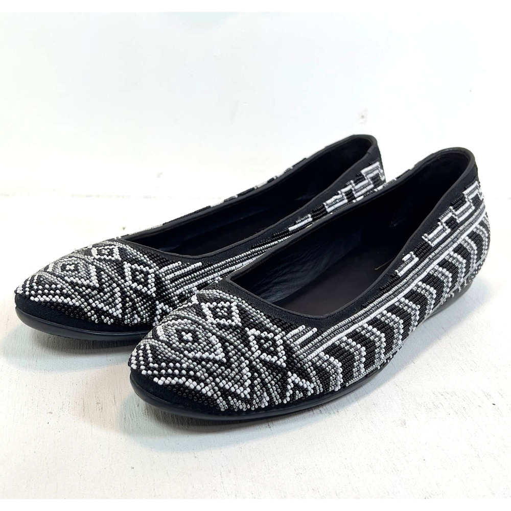 Donald J Pliner Hasin Glass Beaded Ballet Flats Shoe - Black/White/Gray -Women 8